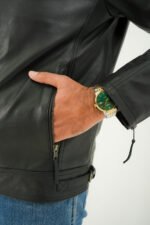 Black Wonder - Image 6