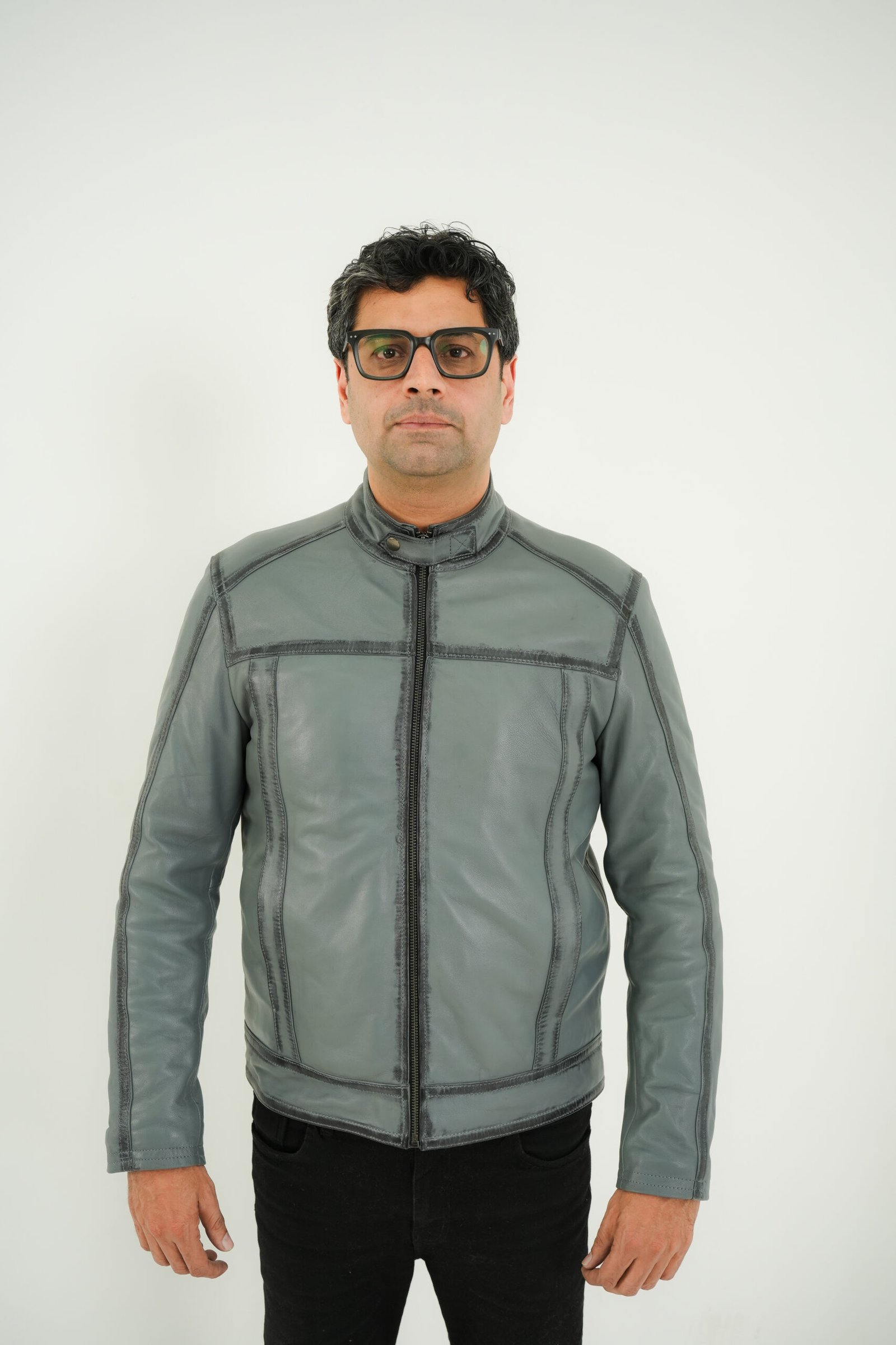 DSC07378 Unique Grey - Image 1